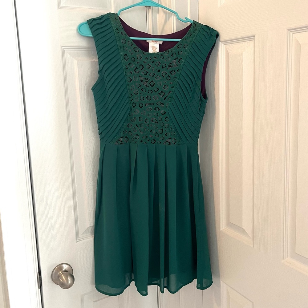 BNWT Midlength dress Esley